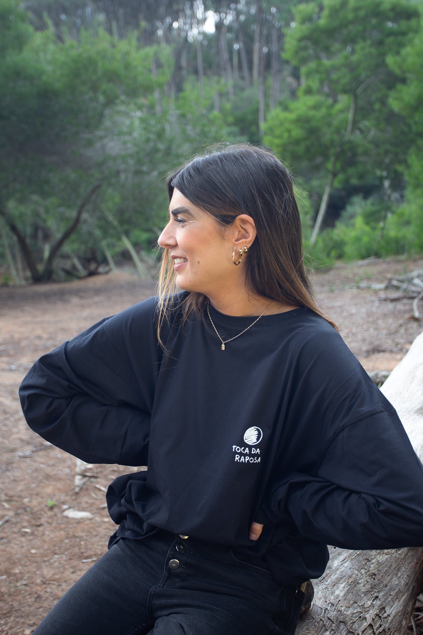 Toca da Raposa black longsleeve t-shirt - YELLOW print